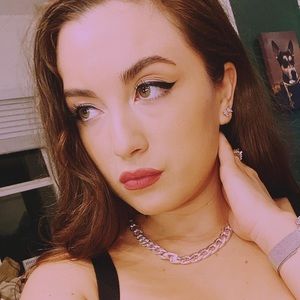 Meet your Posher, Alexandra